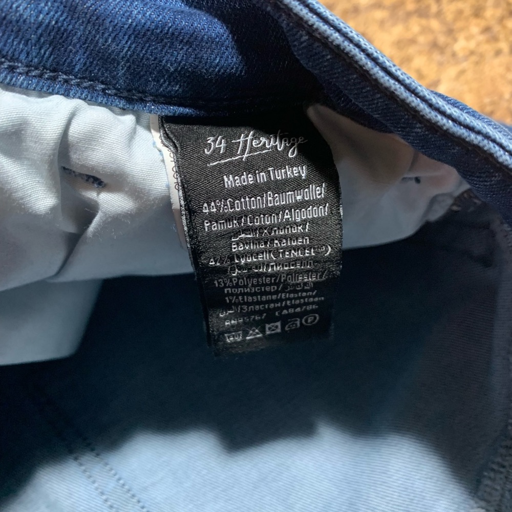 EUC 34 Heritage Mid Rise Straight Jeans Courage 34 30 - Picture 5 of 7